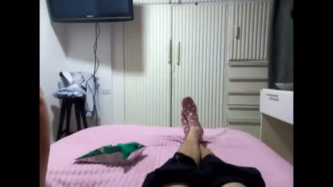 Alejandro Pinzon online show from March 2, 9:21 am