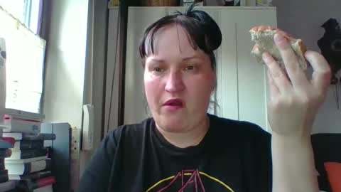 Melisa online show from March 10, 4:44 pm