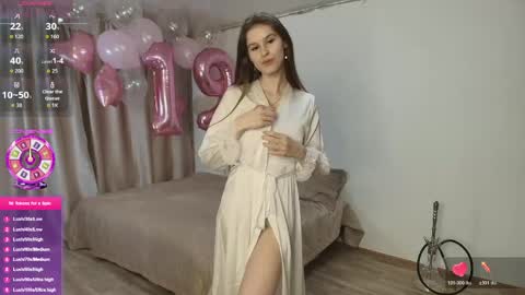 Stella Grace online show from May 19, 11:50 am