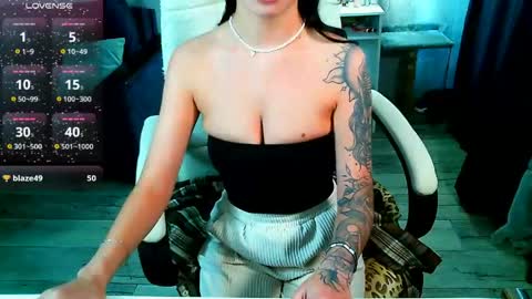 Milana   welcome to my world  online show from May 10, 7:26 am