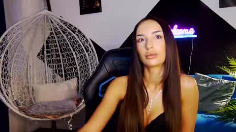 _tiffany_west online show from May 22, 5:03 am