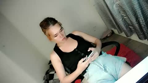 Snapshot of _topdomfucker_ chatting on October 21, 9:07 pm Iam Alex online show from October 21, 9:07 pm