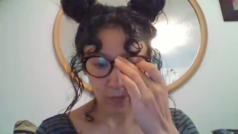 Snapshot of _tutti_frutti_ chatting on October 9, 11:32 pm _tutti_frutti_ online show from October 9, 11:32 pm