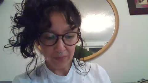 Snapshot of _tutti_frutti_ chatting on October 21, 4:28 am _tutti_frutti_ online show from October 21, 4:28 am