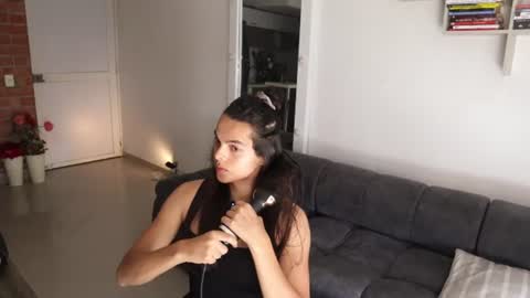 Anastasia Vahos online show from July 31, 7:15 pm