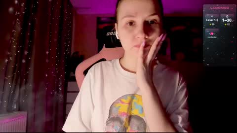 Snapshot of _witch__ chatting on February 27, 7:51 am Enni online show from February 27, 7:51 am