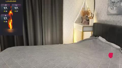 Jasmine online show from November 26, 8:55 am