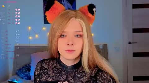 LITTLE FOX online show from January 16, 4:16 pm