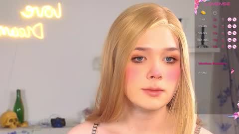 LITTLE FOX online show from October 19, 2:44 pm