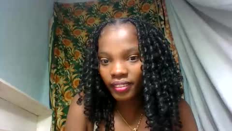 aadienne online show from June 9, 11:43 am