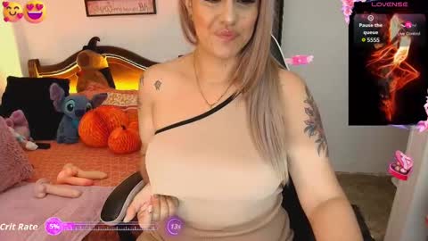 Snapshot of aamanda_queen chatting on October 22, 11:45 am aamanda online show from October 22, 11:45 am