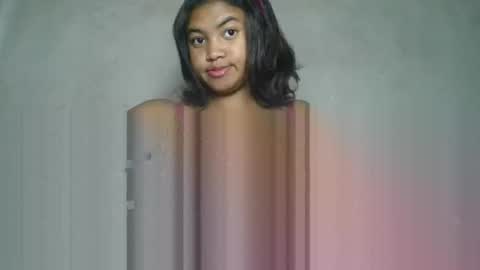 aariciah online show from April 8, 7:33 am