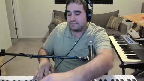 Aaron online show from March 4, 11:35 pm