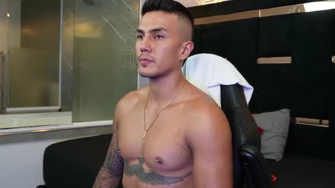 Aaron  online show from June 20, 2:34 pm