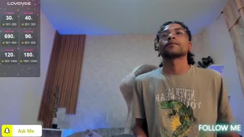 Snapshot of aaron_jassell1 chatting on March 12, 11:01 pm Aaron and Jassell online show from March 12, 11:01 pm