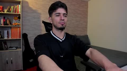 Aaron online show from March 6, 10:04 pm