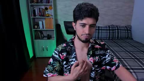 Aaron online show from September 16, 8:45 pm