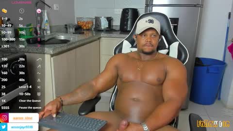 Aaron online show from December 21, 2:01 pm