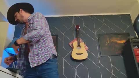 Aaron online show from October 6, 7:59 am