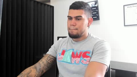 ig aaron hunter123 online show from February 21, 6:33 pm