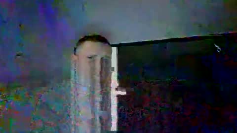 aaronmc5 online show from November 10, 8:44 pm