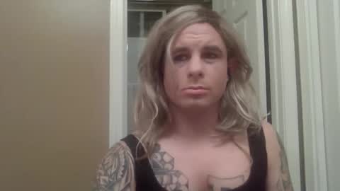 aaronprezent online show from December 20, 10:05 am