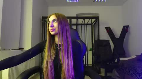 ABBY LAKER online show from September 23, 4:45 pm