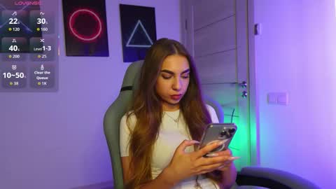 ABBY LAKER online show from October 7, 4:36 pm