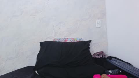 Snapshot of abby_pratt chatting on September 19, 8:34 pm Abby online show from September 19, 8:34 pm