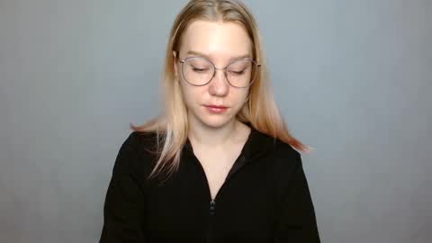 Abby Lovense is active online show from January 25, 8:42 am