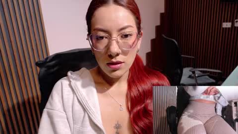 Abby Stones online show from April 24, 1:24 pm