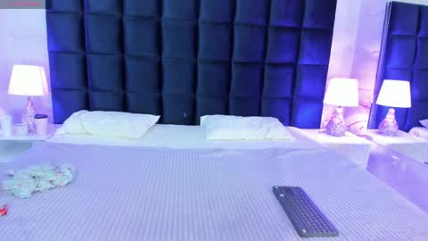 Abigail online show from April 8, 12:30 pm