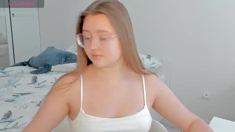 Abby    Stream at Sat  Sun  Mon  Fri online show from January 17, 1:09 pm