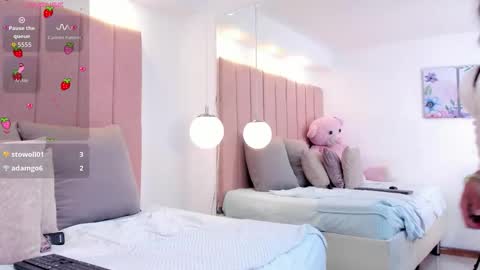 abi_rose2 online show from March 6, 11:37 pm