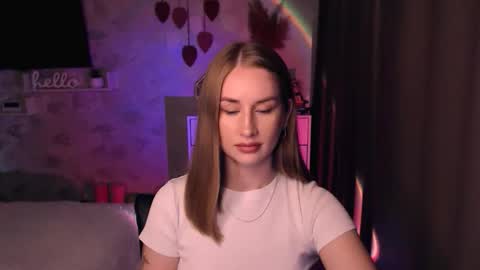 Anna online show from November 10, 6:32 pm