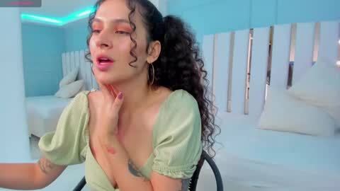 Abigail Weiss online show from February 26, 8:36 pm