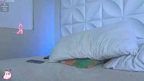 Abril  online show from February 20, 3:19 pm