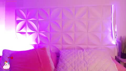 Abril  online show from September 19, 9:46 am