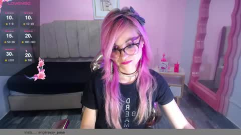 abril_ch_ online show from November 1, 11:20 am