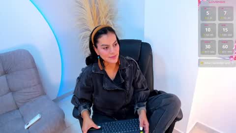    online show from September 19, 1:59 pm