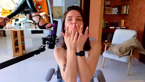 Ada   online show from March 1, 9:07 am