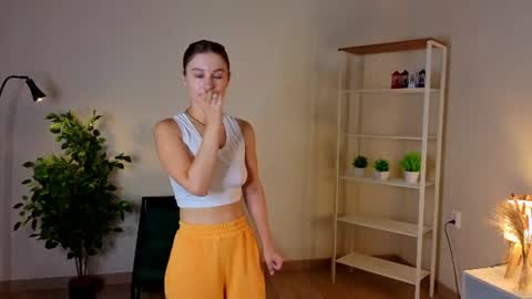 Olivia online show from July 14, 1:09 am