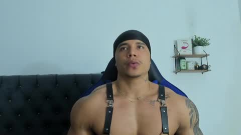 adam boss online show from April 6, 9:05 pm