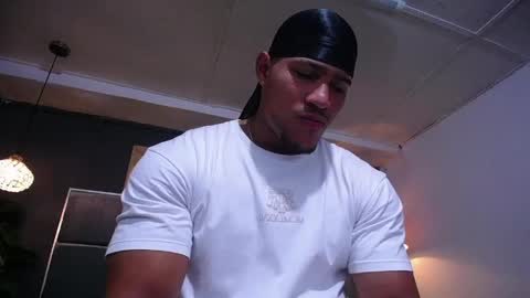 adam_fit19cm online show from June 4, 2:34 pm