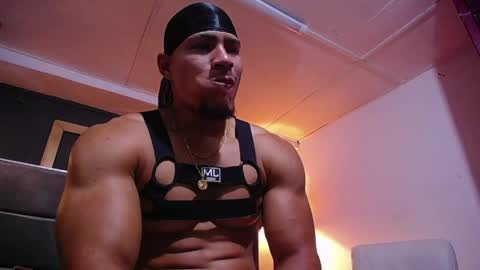 adam_fit19cm online show from April 21, 1:51 pm