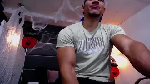 adam_fit19cm online show from November 3, 1:56 pm