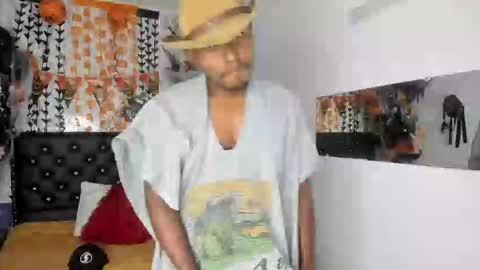 adam_morgan2 online show from November 3, 10:44 pm