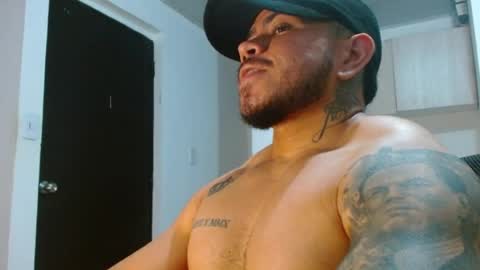 adam shilder7 online show from April 22, 2:52 am