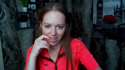 adamais_ online show from October 4, 8:45 am