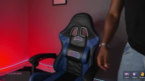 adamart7 online show from September 18, 2:15 am